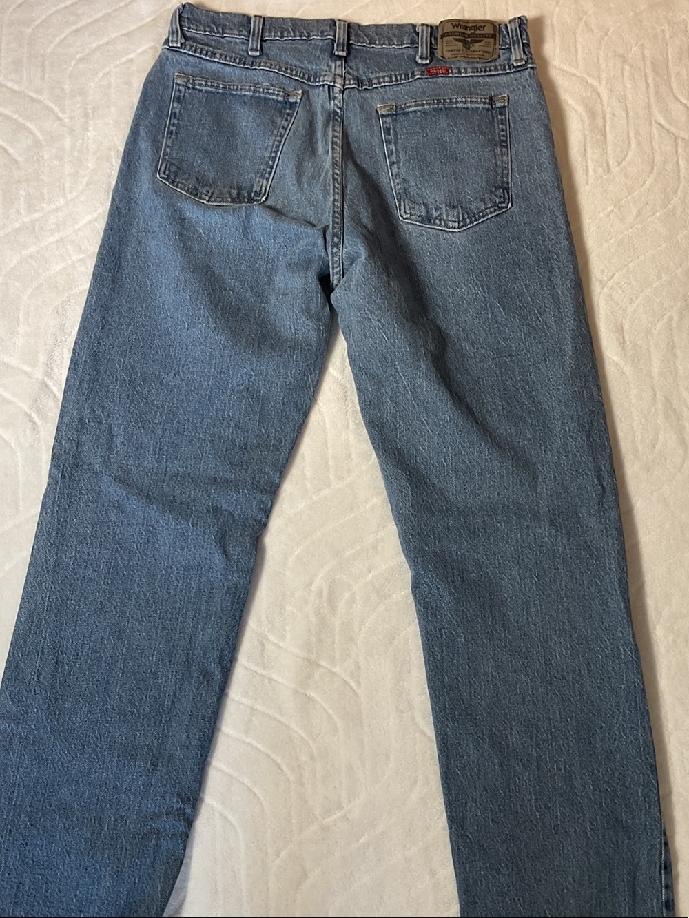 Wrangler Men's Light Blue jeans 34x34
